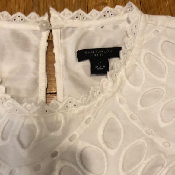 Ann Taylor white lace dress, size 0p - Picture 2 of 4